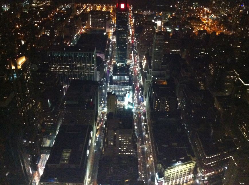 Empire State Binasından Gece New York Manzarası