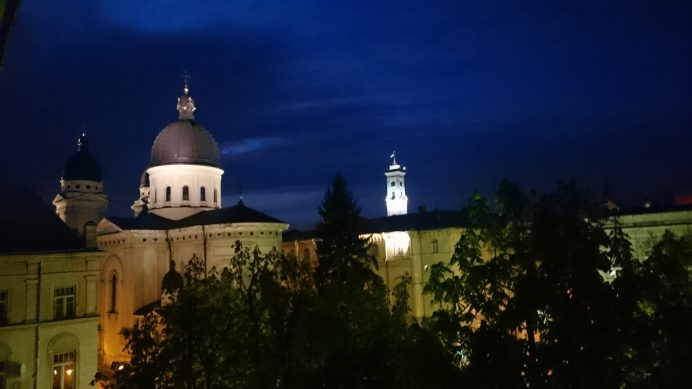 lviv gece manzarası