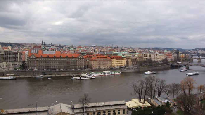 Letne_Park'ın_içinden_Prag_Manzarası