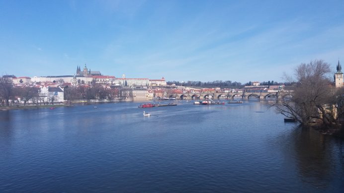 Vltava_Nehri_Üzerinden_Prag_Manzarası